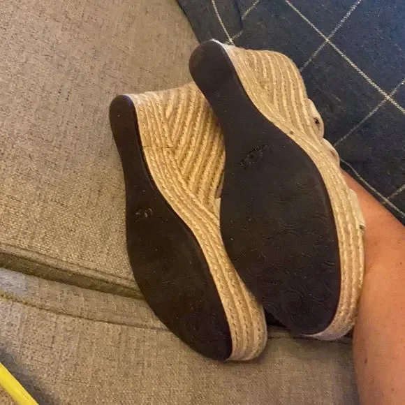 🎁 UGG wedge size 9 - Picture 7 of 8